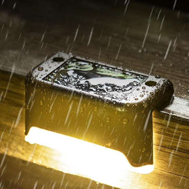 LumiStep™ | Verlicht Je Trap En Terras, Zonder Stroom Of Gedoe