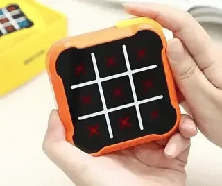 PlayGrid™ | Elektronisch Boter-Kaas-en-Eieren — het schermvrije spel dat verveling verslaat